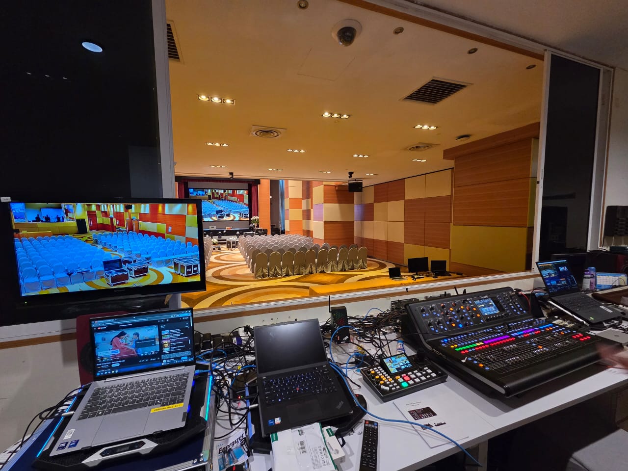 KD51 replay controller in a real customer production setup